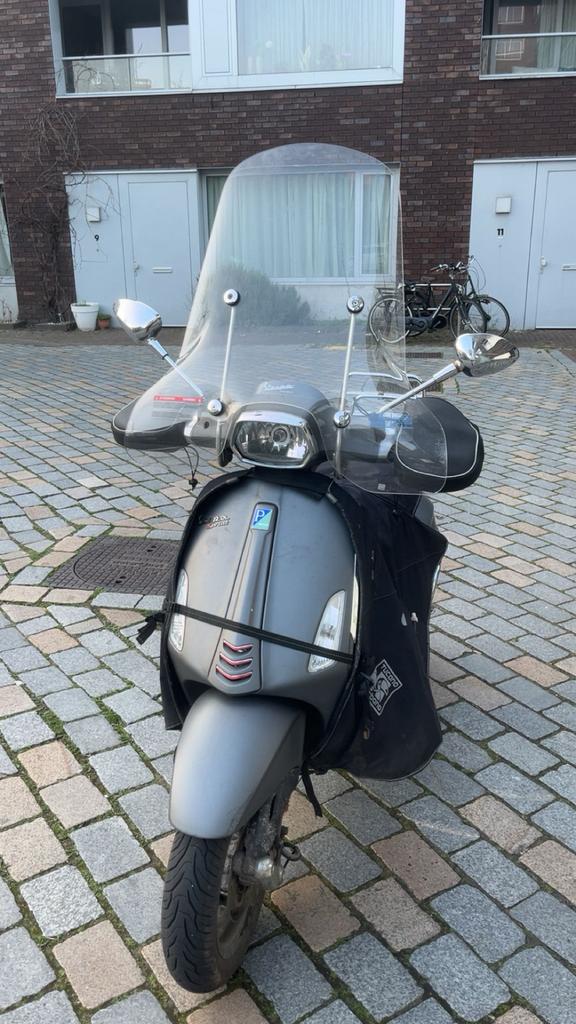 Vespa Sprint, Fietsen en Brommers, Scooters | Vespa, Ophalen of Verzenden, Zo goed als nieuw, Benzine, Vespa S