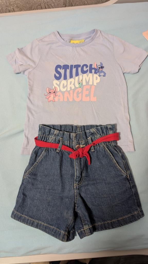 Leuke Stitch T-shirt en spijkerbroekje set maat 116, Kinderen en Baby's, Kinderkleding | Overige, Ophalen of Verzenden