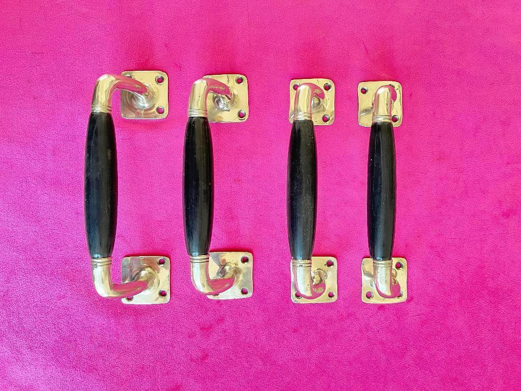 4 Antieke deurgrepen met bakeliet , deur greep, klapdeur, Ophalen of Verzenden