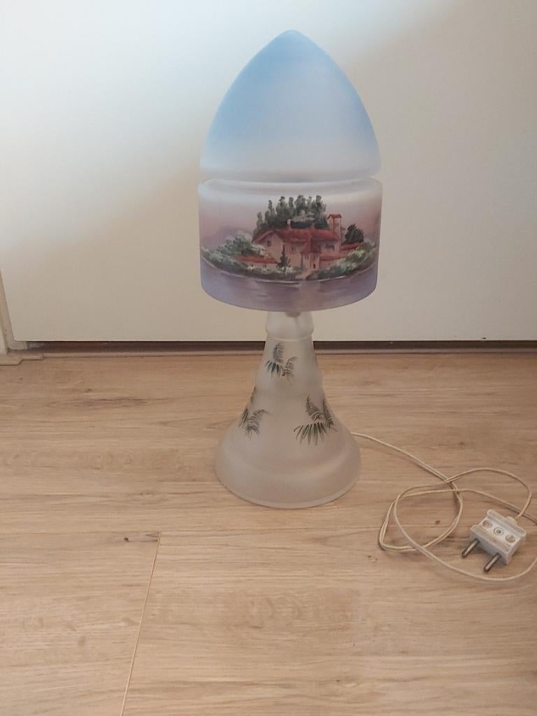 Tafellamp in zeer goede staat heeft geen schade, Antiek en Kunst, Antiek | Lampen, Ophalen of Verzenden