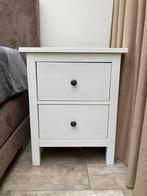 Nette witte houten nachtkastjes, Huis en Inrichting, Slaapkamer | Nachtkastjes, Ophalen, Zo goed als nieuw, Minder dan 45 cm