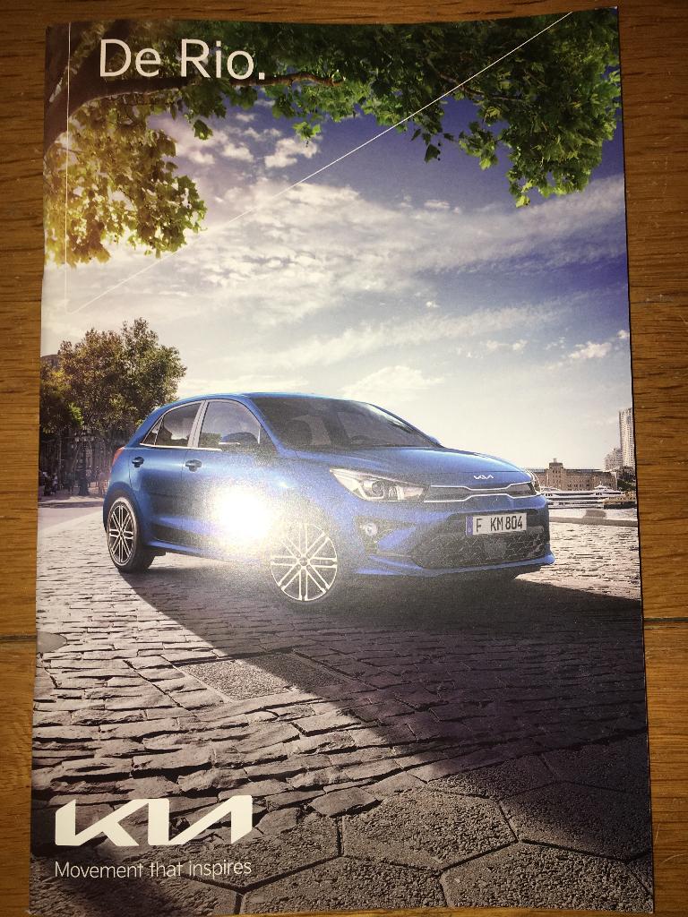 15x Kia brochures folders B D NL GB - Stonic Rio Sephia Ceed, Ophalen of Verzenden, Zo goed als nieuw, Overige merken