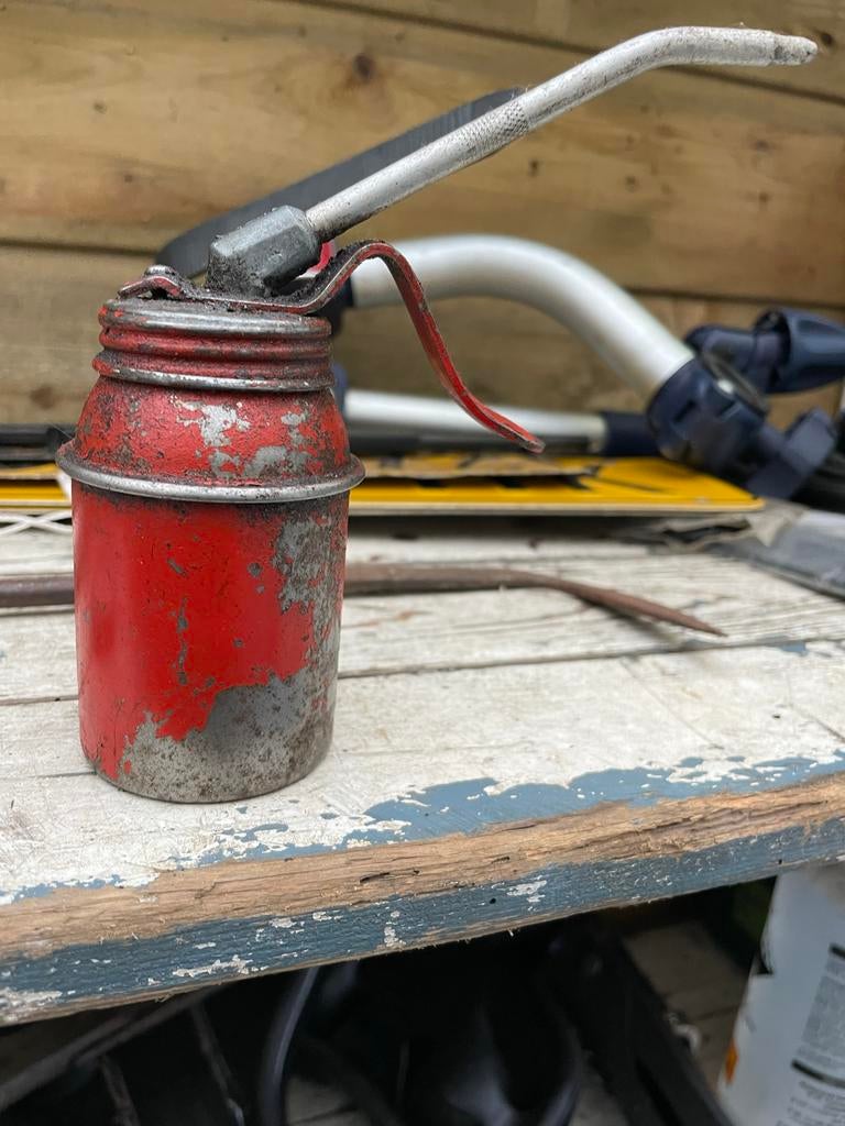 Vintage Oliekan - Rood, Gebruikt, Ophalen of Verzenden