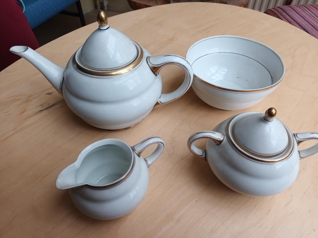 Porcelijnen thee stel, Ophalen, Overige typen, Zo goed als nieuw, Overige stijlen
