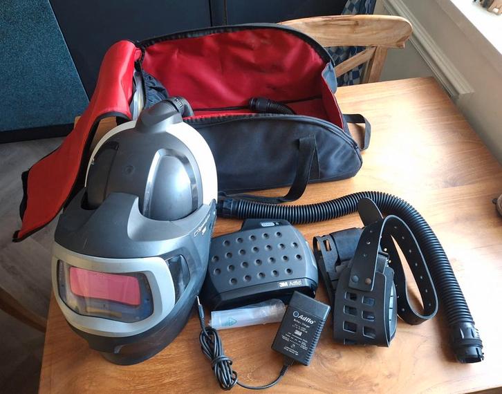 Nieuwe 3M Speedglas lashelm met Adflo ademhalingssysteem, Doe-het-zelf en Verbouw, Laskappen, Gebruikt, Lasfilter, Ultraviolet