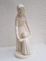 D091 Goebel beeldje, moeder en kind, 20,5 cm, Ophalen of Verzenden