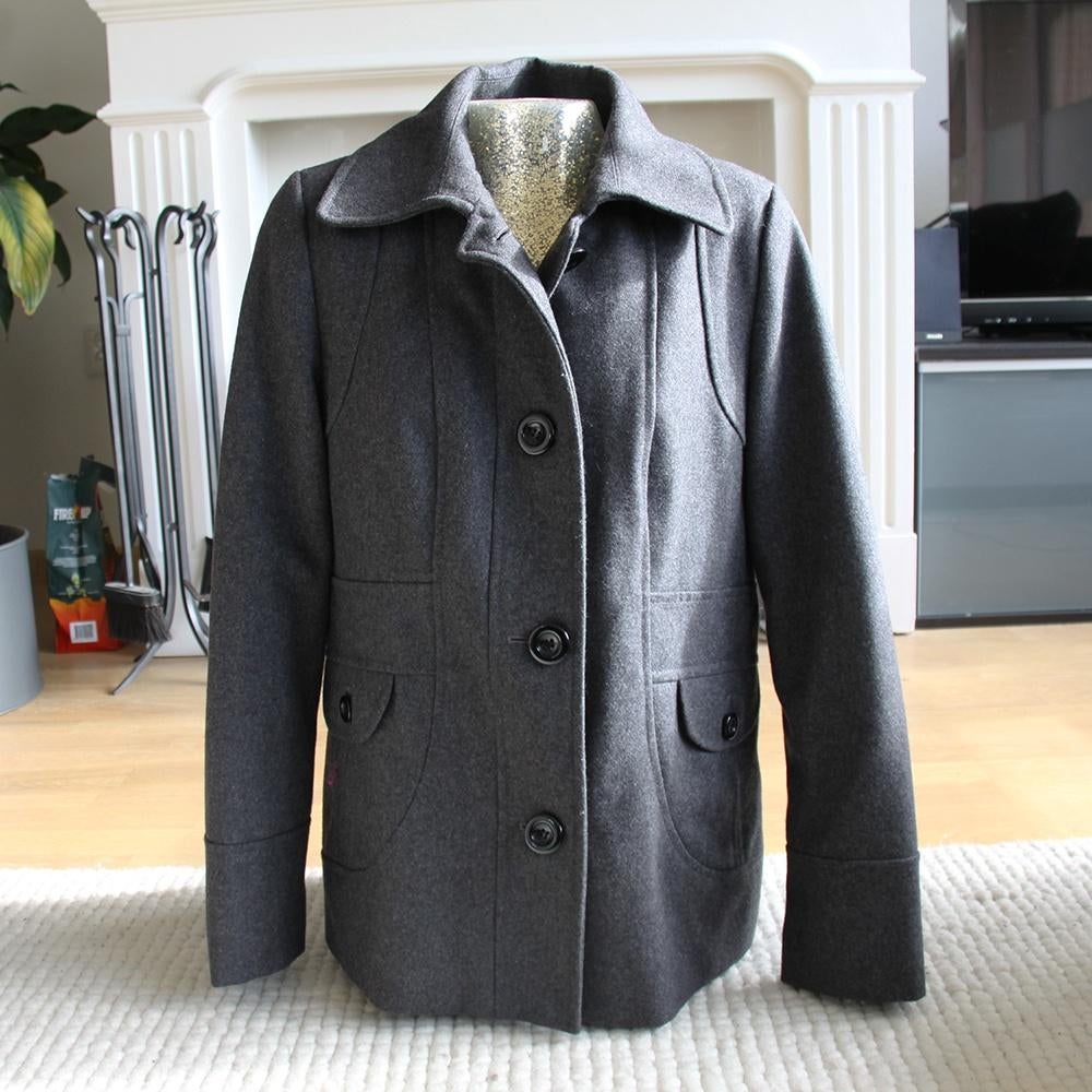 Mooie Chique Yessica Jas (M) € 40,-, Kleding | Dames, Jassen | Winter, Maat 38/40 (M), Yessica, Ophalen of Verzenden, Zo goed als nieuw