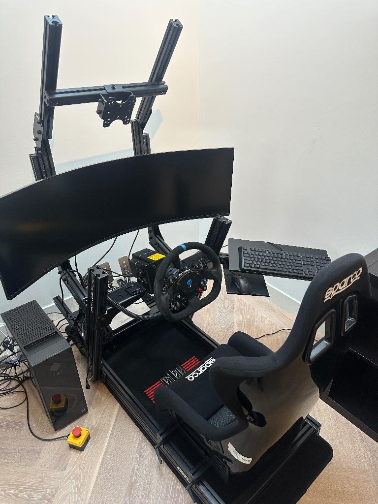 Simrace setup | Simucube/Nextlevel/Sparco/Heusinkveld, Spelcomputers en Games, Ophalen, Zo goed als nieuw
