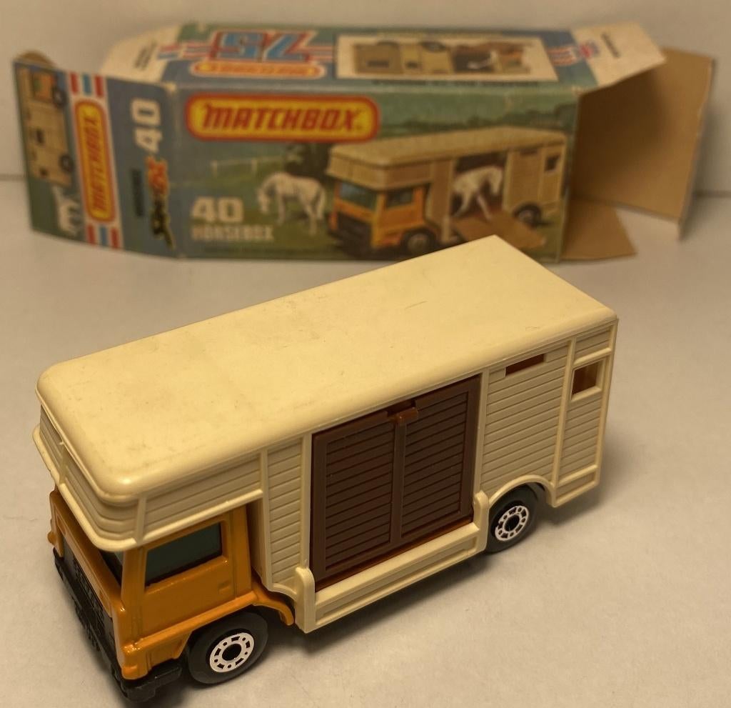 Matchbox 40E-4 Bedford JM, Ophalen of Verzenden, Zo goed als nieuw, Bus of Vrachtwagen
