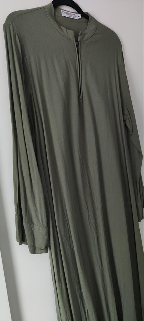 Leger groene linnen abaya, Kleding | Dames, Ophalen of Verzenden, Nieuw, Groen, Trui of Vest