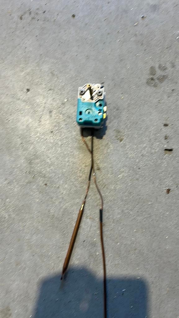 Thermostaat itho daalderop close in boiler, Ophalen, Boiler, Minder dan 20 liter, Minder dan 3 jaar oud