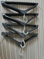 20 Zwarte Plastic Kledinghangers, Kleding | Dames, Kledinghangers, Ophalen of Verzenden, Zo goed als nieuw, Kunststof, Kinderen en Volwassenen