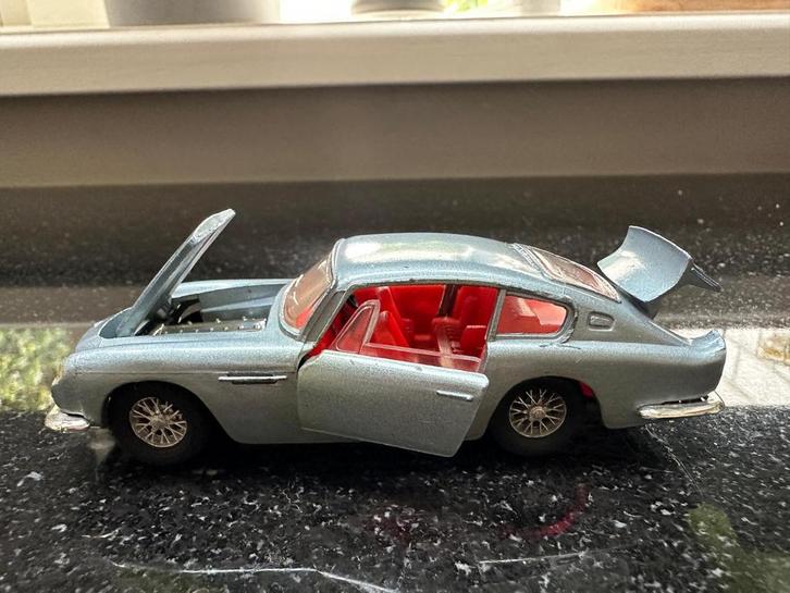 Aston Martin DB5.60'ER jaren, Antiek en Kunst, Antiek | Speelgoed, Ophalen of Verzenden