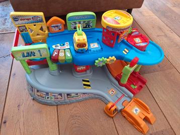 Vtech toet toet auto's garage met 4 autootjes beschikbaar voor biedingen