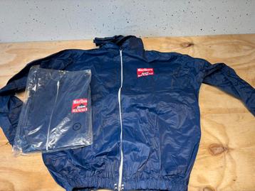 2 originele Renault Marlboro team regenjas nieuw beschikbaar voor biedingen