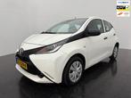 Toyota Aygo 1.0 VVT-i x-now / Carplay / Airco / Camera, Voorwielaandrijving, Stof, Gebruikt, 4 stoelen