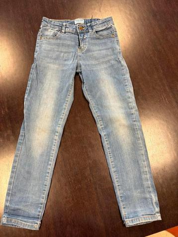 Mayoral jeans maat 116 beschikbaar voor biedingen
