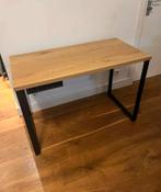 Mooi eikenhouten bureau, Ophalen, Elektrisch, Zo goed als nieuw, Bureau