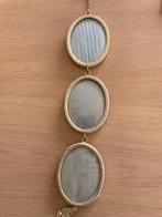 3 hangende oude ovalen fotolijstjes met bol glas, Verzenden