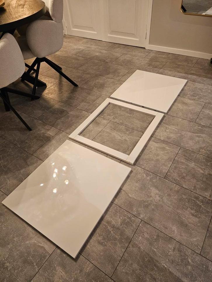 3x Ikea Besta Hoogglans Kastdeuren - Gebruikt, Huis en Inrichting, Kasten | Dressoirs, Gebruikt, Ophalen