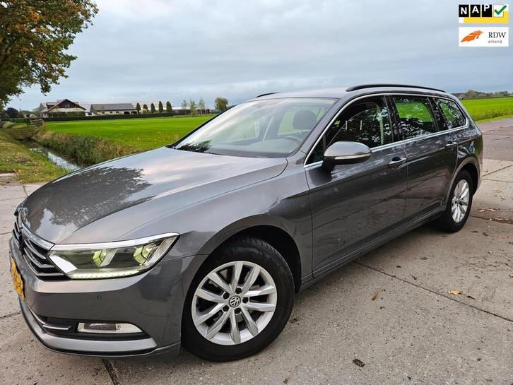 Volkswagen Passat Variant 1.6 TDI Comfortline/ climatronic/, Auto's, Volkswagen, Bedrijf, Passat, ABS, Adaptive Cruise Control