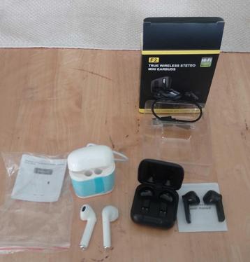 Earbuds set van 17 stuks beschikbaar voor biedingen