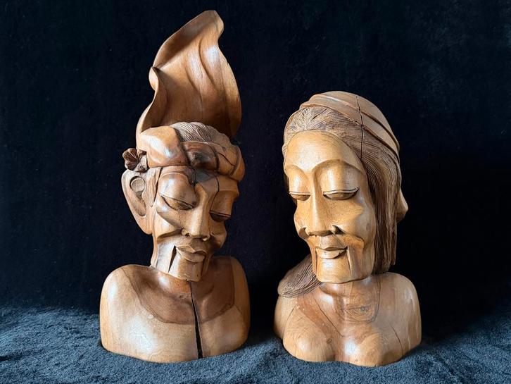 Hardhouten man en vrouw, Afrikaanse Makonde stijl; man 35 cm, Antiek en Kunst, Kunst | Beelden en Houtsnijwerken, Ophalen of Verzenden