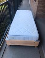 1 persoonsbed inclusief matras 90x200 zo goed als nieuw, Ophalen, Zo goed als nieuw, Eenpersoons, 90 cm