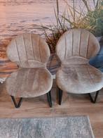 2  bruine eetkamer stoelen, Ophalen, Gebruikt, Minder dan 75 cm, 50 tot 75 cm