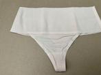 SPANX Undie-tectable licht corrigerende string lichtbeige, Kleding | Dames, Ondergoed en Lingerie, String, Ophalen of Verzenden