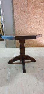 Eiken bijzettafel 43cm hoog, doorsnee blad 47,5cm., Huis en Inrichting, Ophalen, Rond, Minder dan 55 cm, Minder dan 45 cm