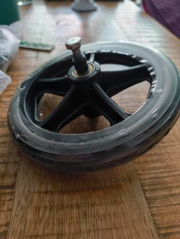 NIEUWE ROL LATOR WIELEN 7 inch 23 cm met 2lagers. beschikbaar voor biedingen