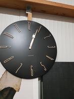 Carlsson wandklok diameter 60      30 euro, Huis en Inrichting, Woonaccessoires | Klokken, Ophalen of Verzenden, Zo goed als nieuw