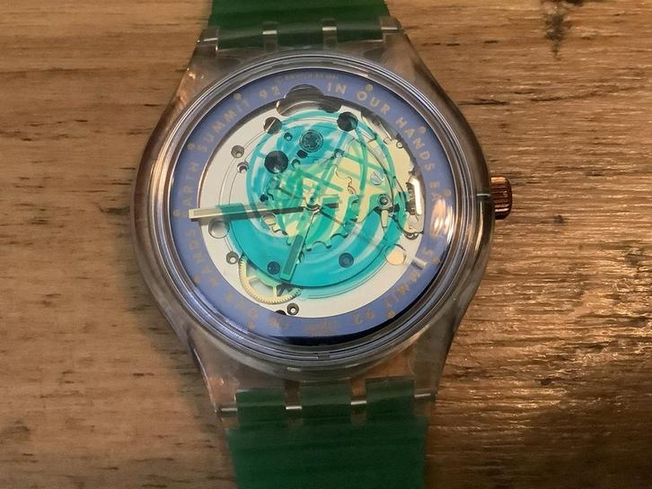 Swatch Horloge 'We Can Make The World Better' Compleet, Sieraden, Tassen en Uiterlijk, Horloges | Antiek, Polshorloge, Overige merken
