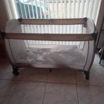 Campingbed met toebehoren, Ophalen, Zo goed als nieuw, Reisbedje