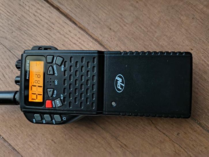 PNI Escort HP62 (27mc), Telecommunicatie, Portofoons en Walkie-talkies, Zo goed als nieuw, Ophalen of Verzenden