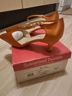 Pumps schoenen 39 kittenheels mary-janes, Kleding | Dames, Schoenen, Ophalen of Verzenden, Zo goed als nieuw