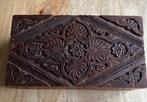 Antieke handgesneden houten sigarendoos – vintage opbergkist, Ophalen, Minder dan 50 cm, Gebruikt, Minder dan 50 cm