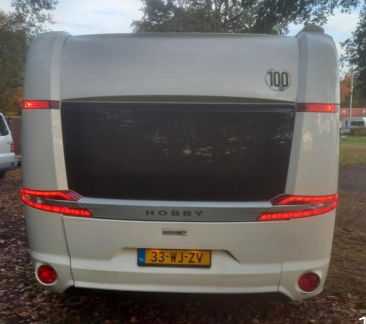 Hobby  720 Premium, Caravans en Kamperen, Caravans, Bedrijf, Rondzit, Hobby, 7 tot 8 meter, Airco, Disselslot, Gascomfoor, Hordeur