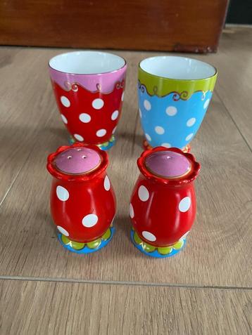 Oilily  2 bekers en peper en zout set beschikbaar voor biedingen