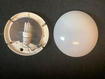 Plafond lampen beschikbaar voor biedingen
