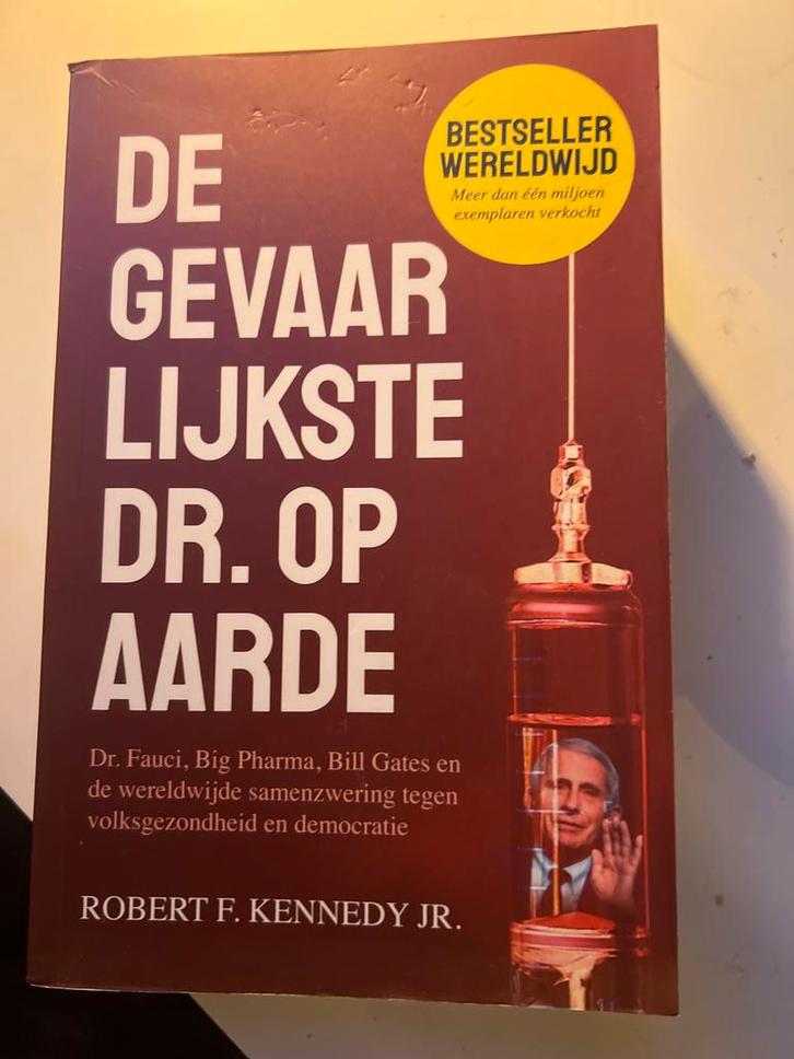 De Gevaarlijkste Dr. Op Aarde - Kennedy Jr., Boeken, Politiek en Maatschappij, Zo goed als nieuw, Maatschappij en Samenleving