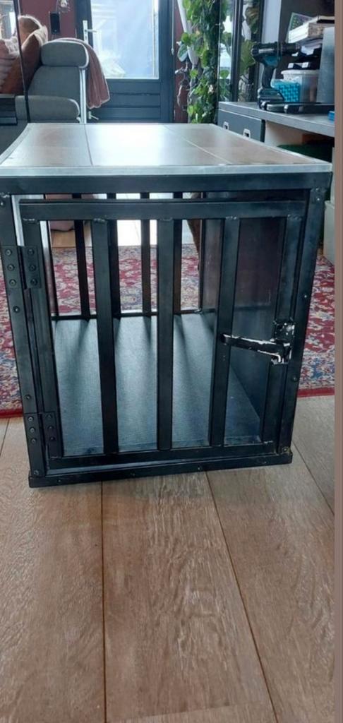 Stalen honden bench, Dieren en Toebehoren, Hondenbenches, Zo goed als nieuw, Ophalen