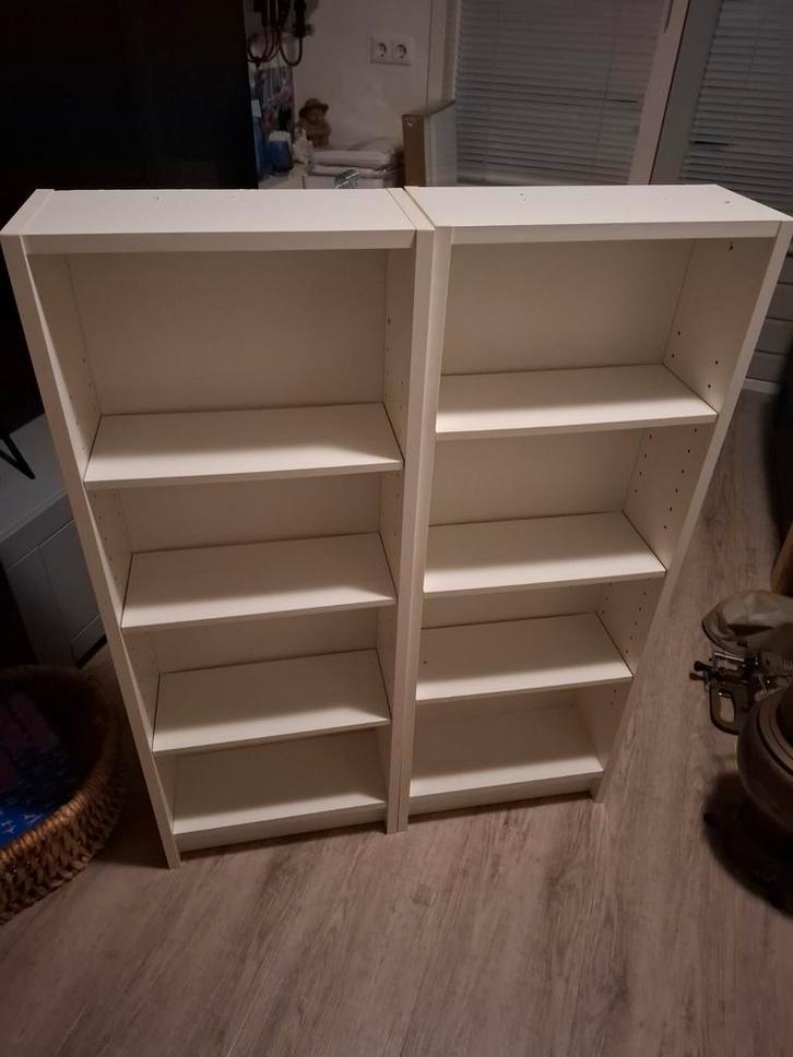 Twee witte ikea boekenkastjes billy, Huis en Inrichting, Kasten | Boekenkasten, Minder dan 50 cm, 100 tot 150 cm, Minder dan 25 cm
