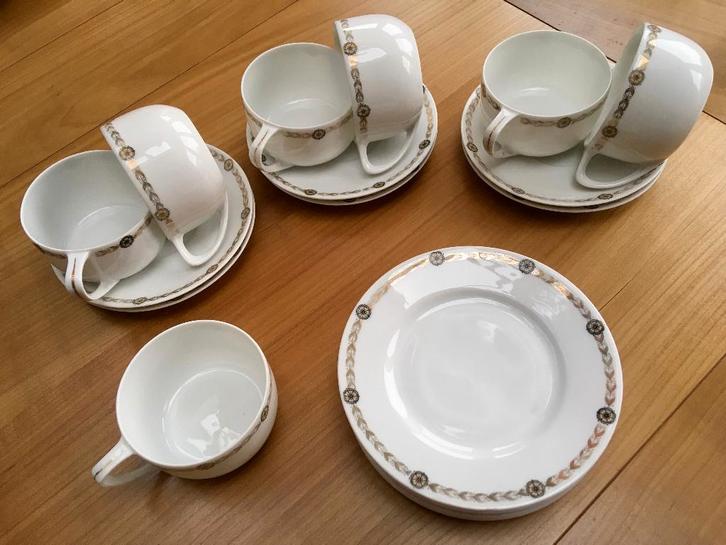 18-delig vintage mokkaservies (R&S Germany) met gebakbordjes, Huis en Inrichting, Keuken | Servies, Zo goed als nieuw, Kop(pen) en/of Schotel(s)