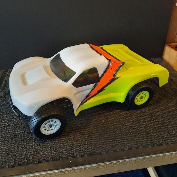 Losi Ten-SCTE 3.0 wedstrijdklaar z.g.a.n. veel extra's €599, Hobby en Vrije tijd, Modelbouw | Radiografisch | Auto's, Zo goed als nieuw