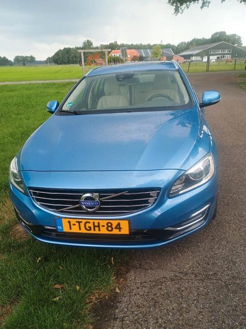 Volvo V60 D6 215pk Plug-in Hybrid 2014 Blauw, Auto's, Volvo, Particulier, V60, Hybride Elektrisch/Diesel, Plug-in hybride, A, Stationwagon