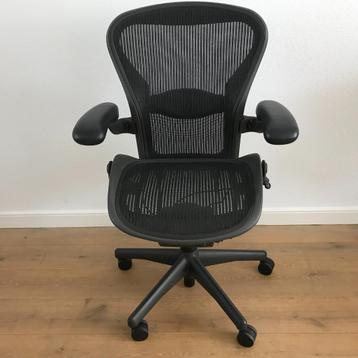 3 full options bureaustoelen Herman Miller Aeron B classic  beschikbaar voor biedingen