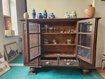 Antieke kast met glasdeuren - 133x183x45 cm beschikbaar voor biedingen