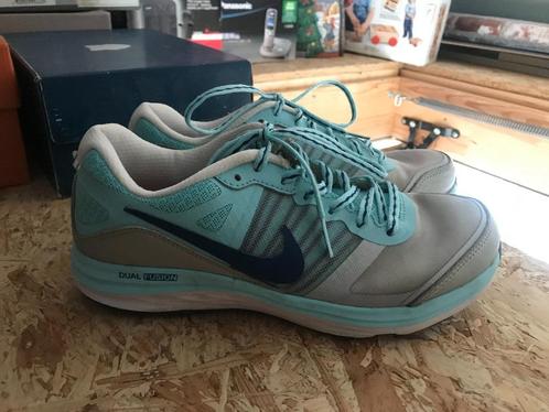 Nike dual fusion turquois blauw sneakers hardloopschoenen 37, Kinderen en Baby's, Kinderkleding | Schoenen en Sokken, Nieuw, Sportschoenen
